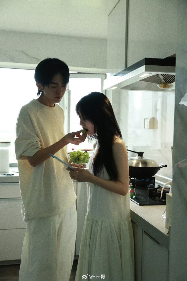 Hôm nay Kỷ tổng lại quỳ lần nữa