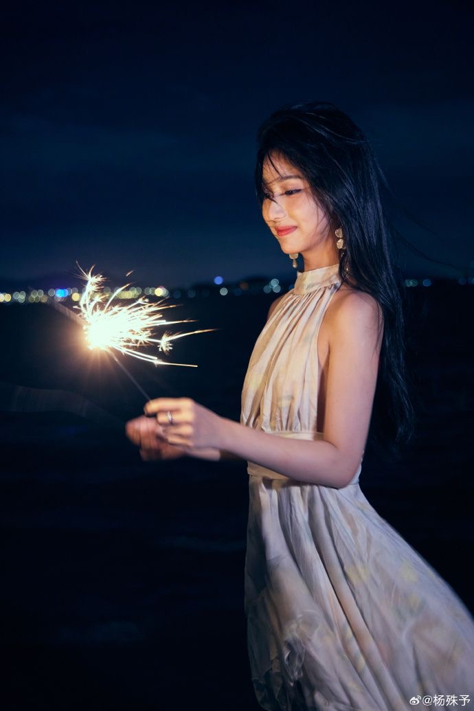 Sau khi làm gối ôm hình người cho thiếu gia mắc chứng mất ngủ