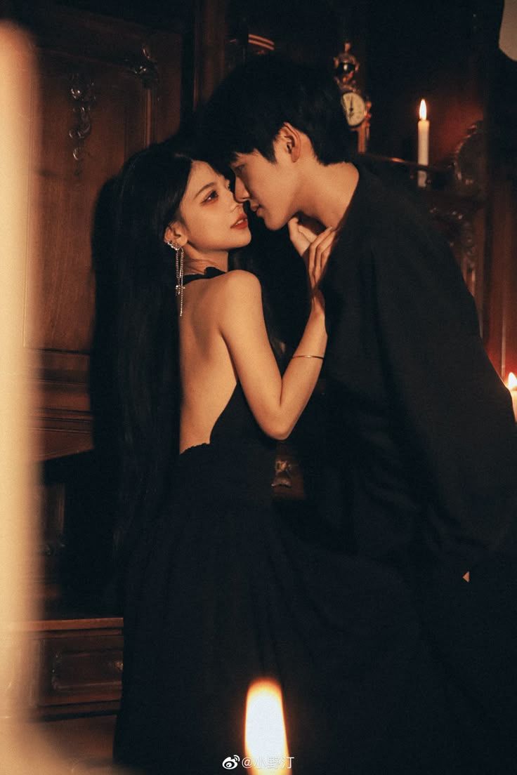 Sau khi tham gia chương trình tạp kỹ, bạn trai cũ bị trầm cảm rồi