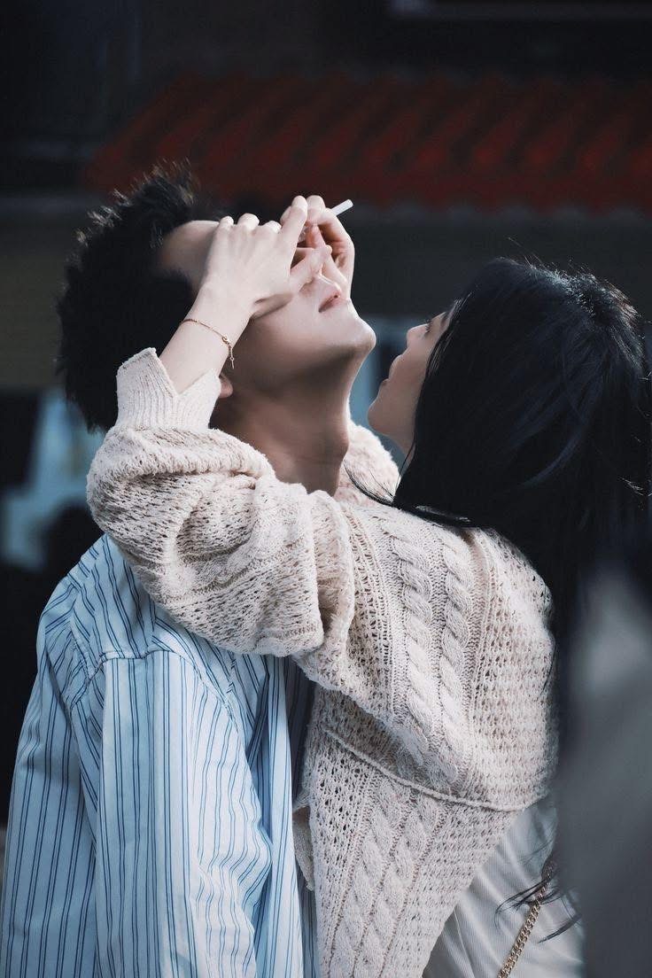 Sau khi người yêu qua mạng trở thành kẻ thù truyền kiếp.
