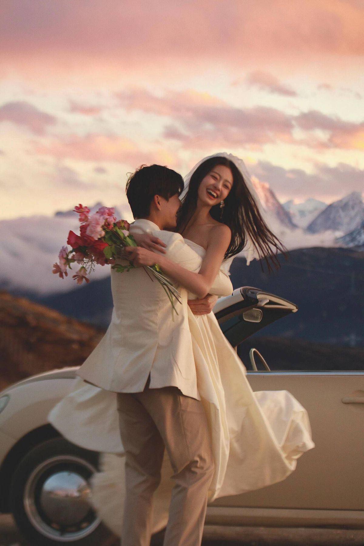 Phải làm sao khi đối tượng yêu qua mạng là ông chủ hói đầu