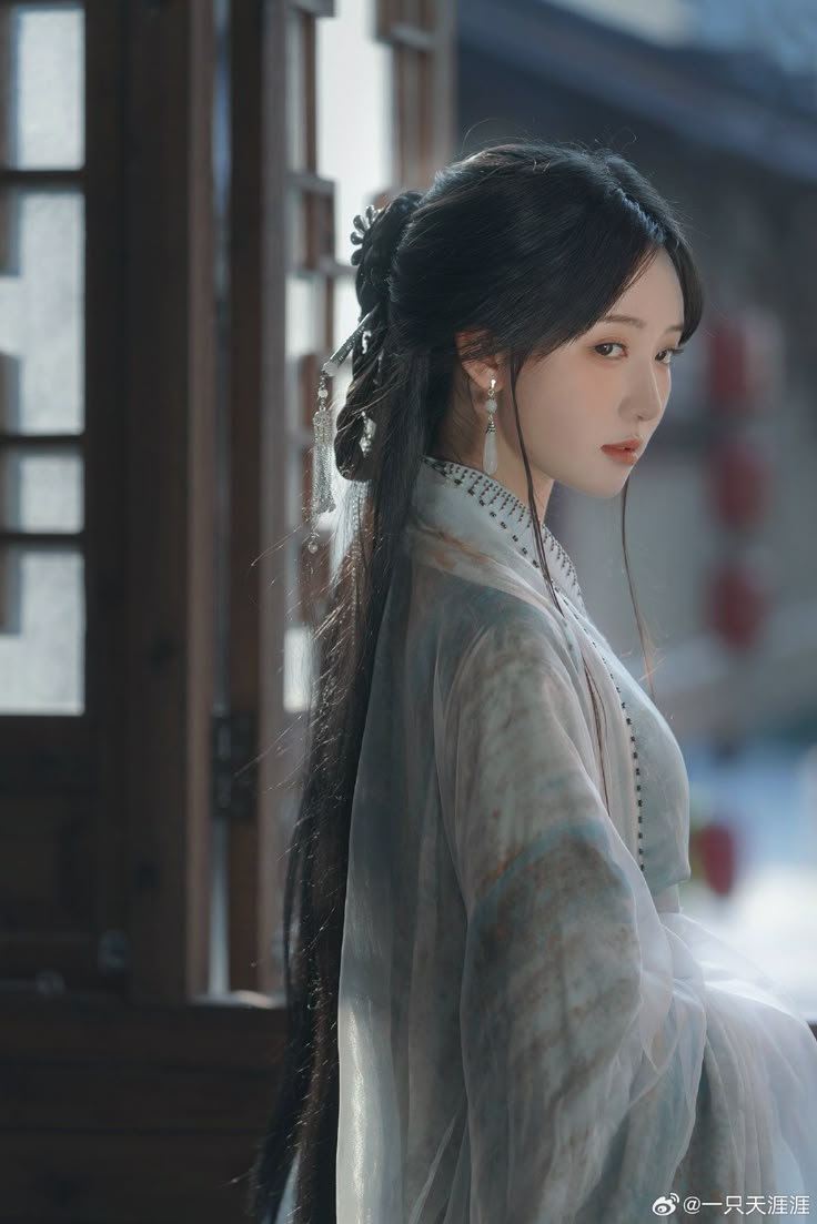 Ai đã giăng bẫy ai