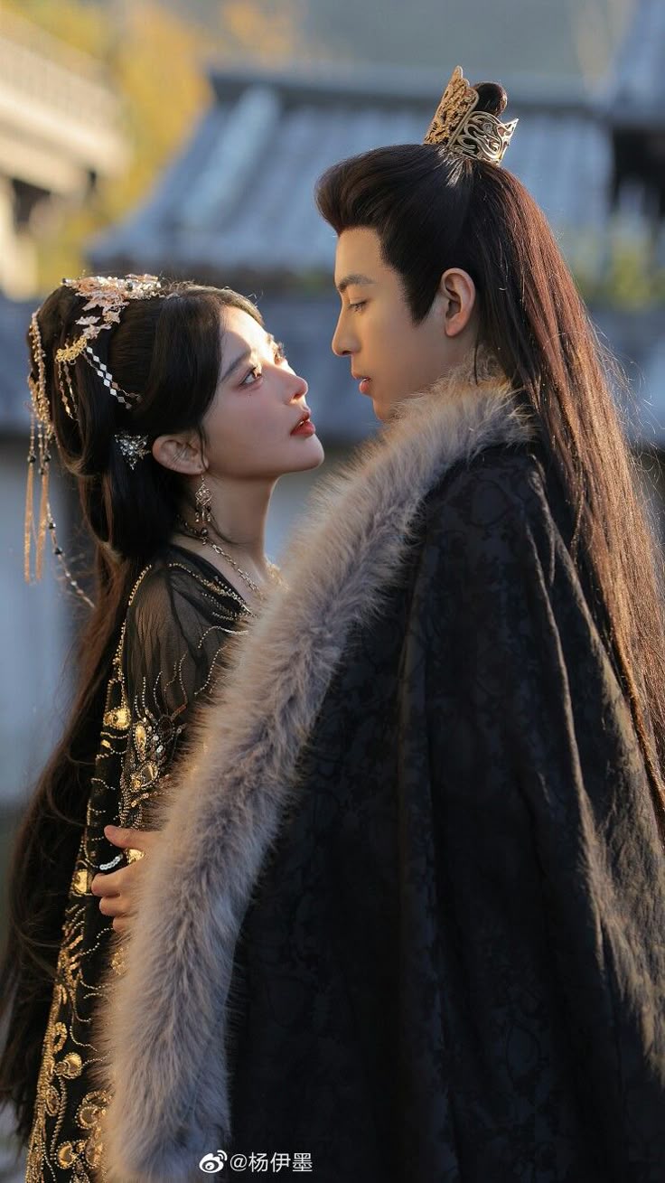 Anh trai làm Hoàng hậu, còn tôi là Phò mã