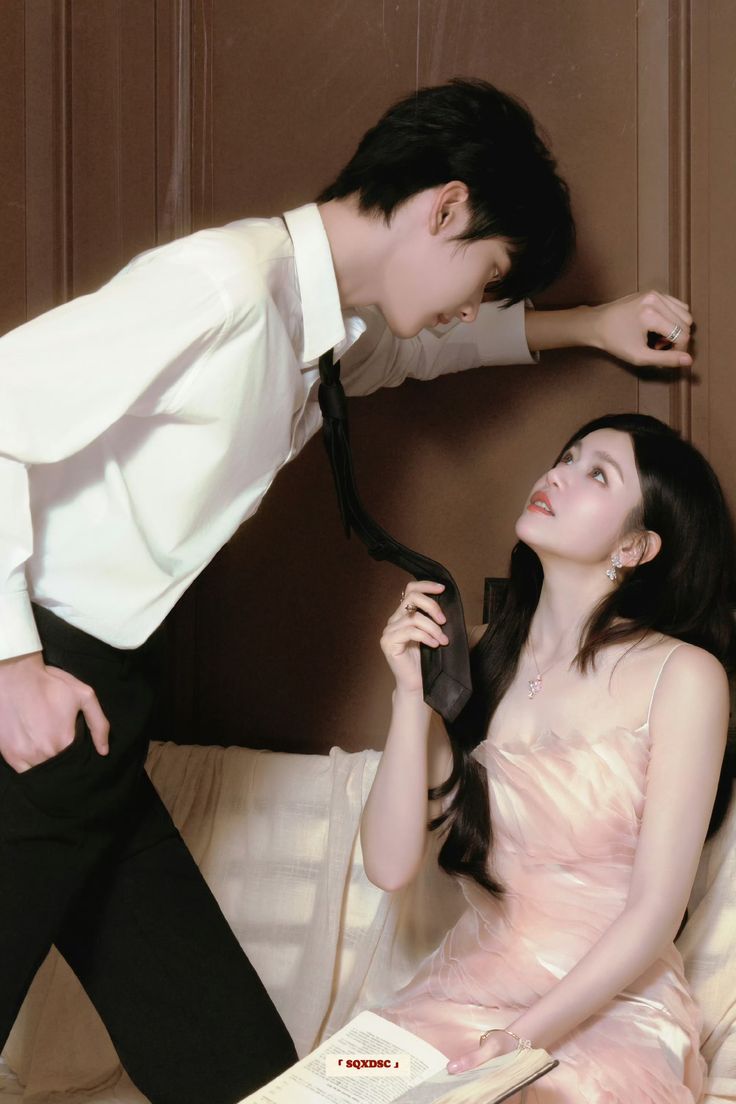 Sau khi xuyên sách trở thành mẹ kế