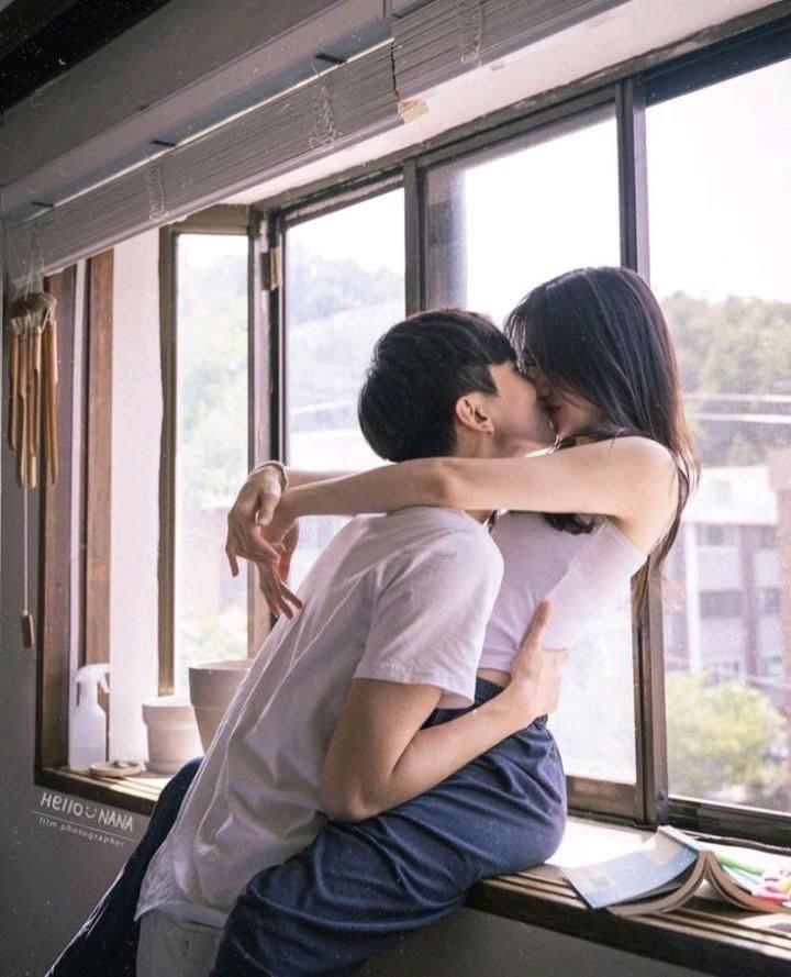 Hôm nay trúc mã đã bị tôi hôn đến phá sản chưa? 