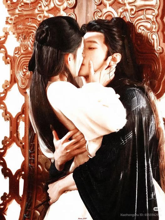 XUYÊN THÀNH SƯ TỶ CỦA NHÂN VẬT PHẢN DIỆN TA NGÀY NGÀY CHỈ MUỐN LĂN GIƯỜNG VỚI HẮN