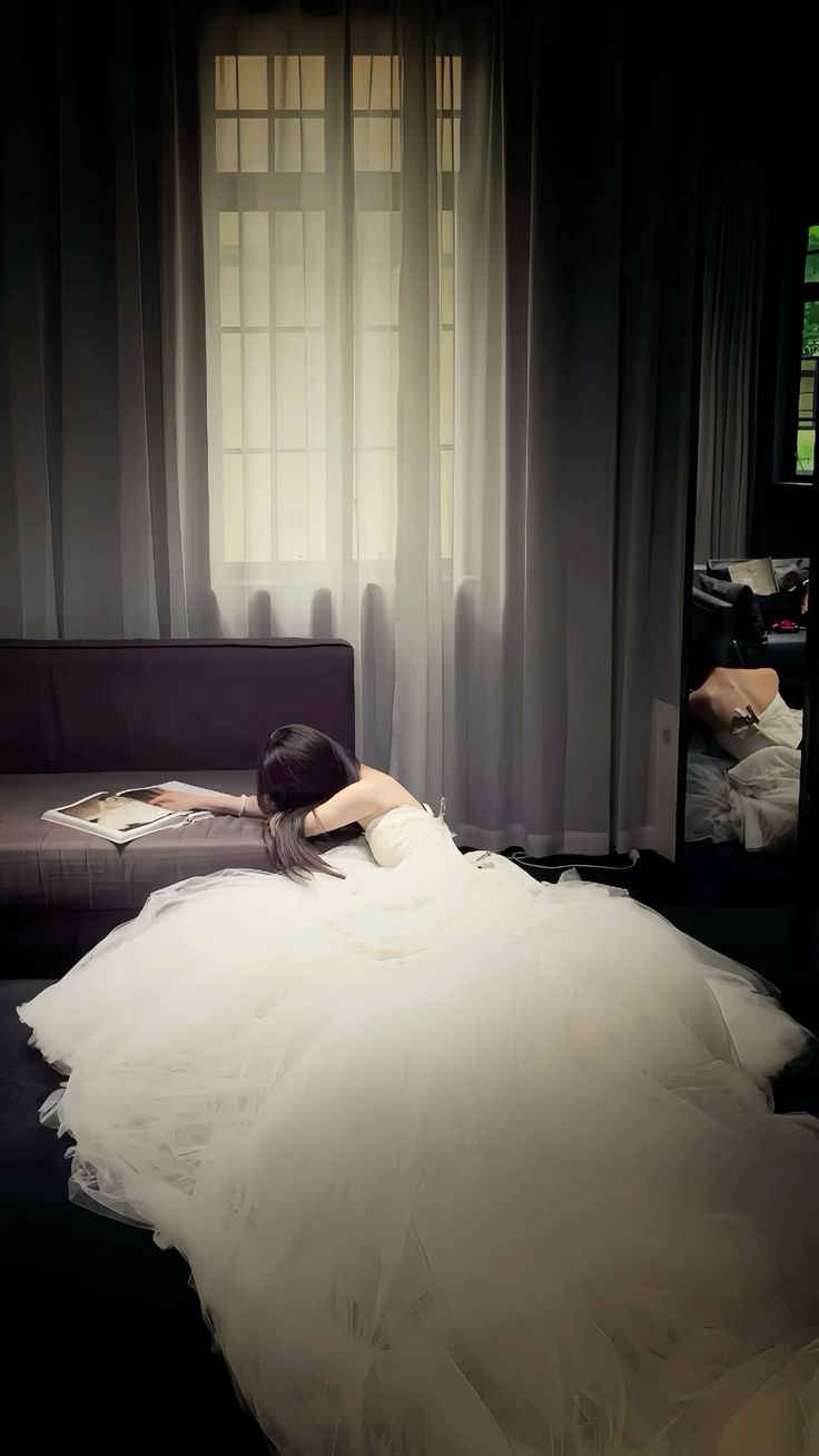 Bước Ra Khỏi Mùa Xuân Lạc Lối